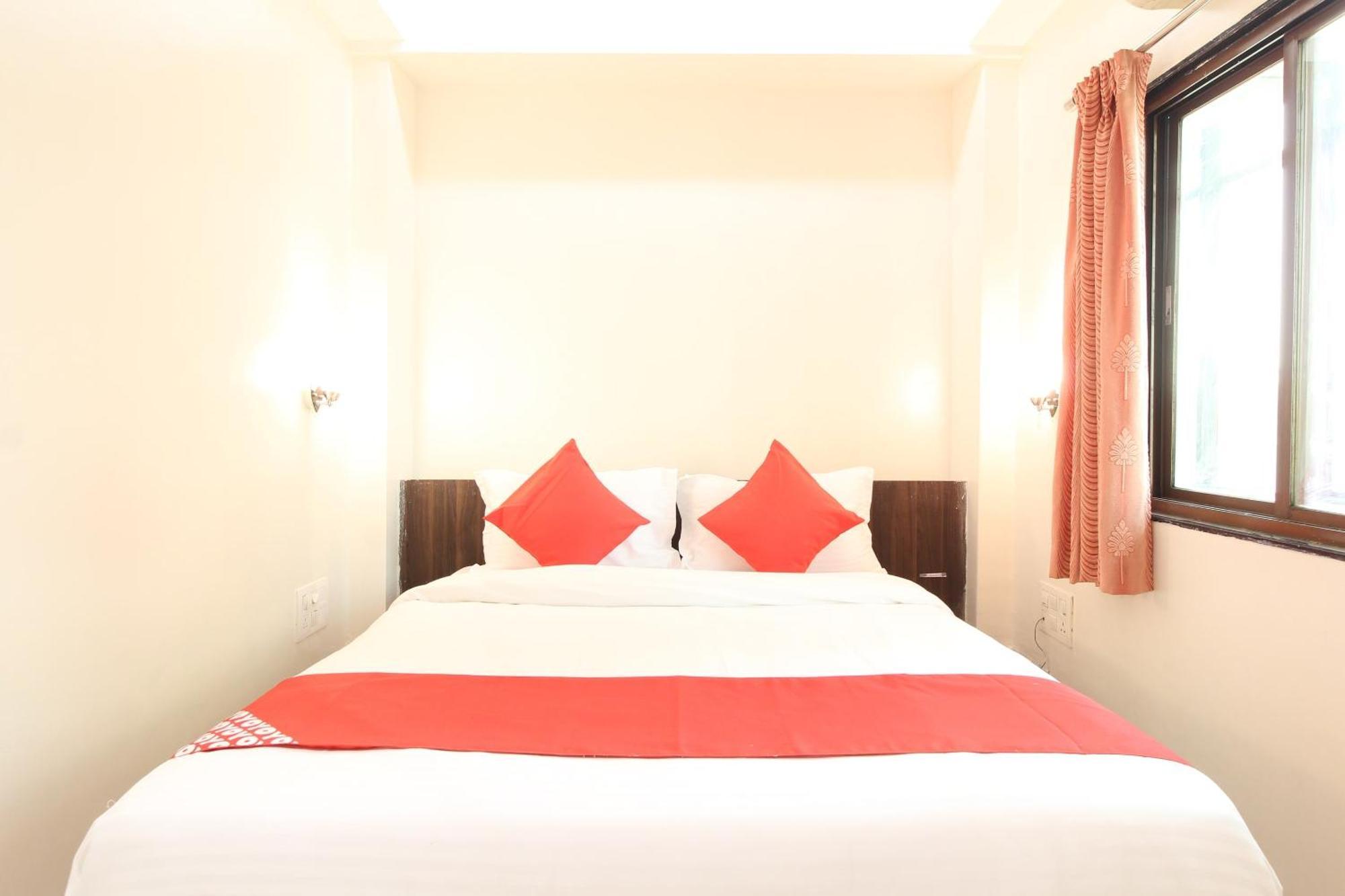 OYO 39998 New Pune Residency Dehu Extérieur photo