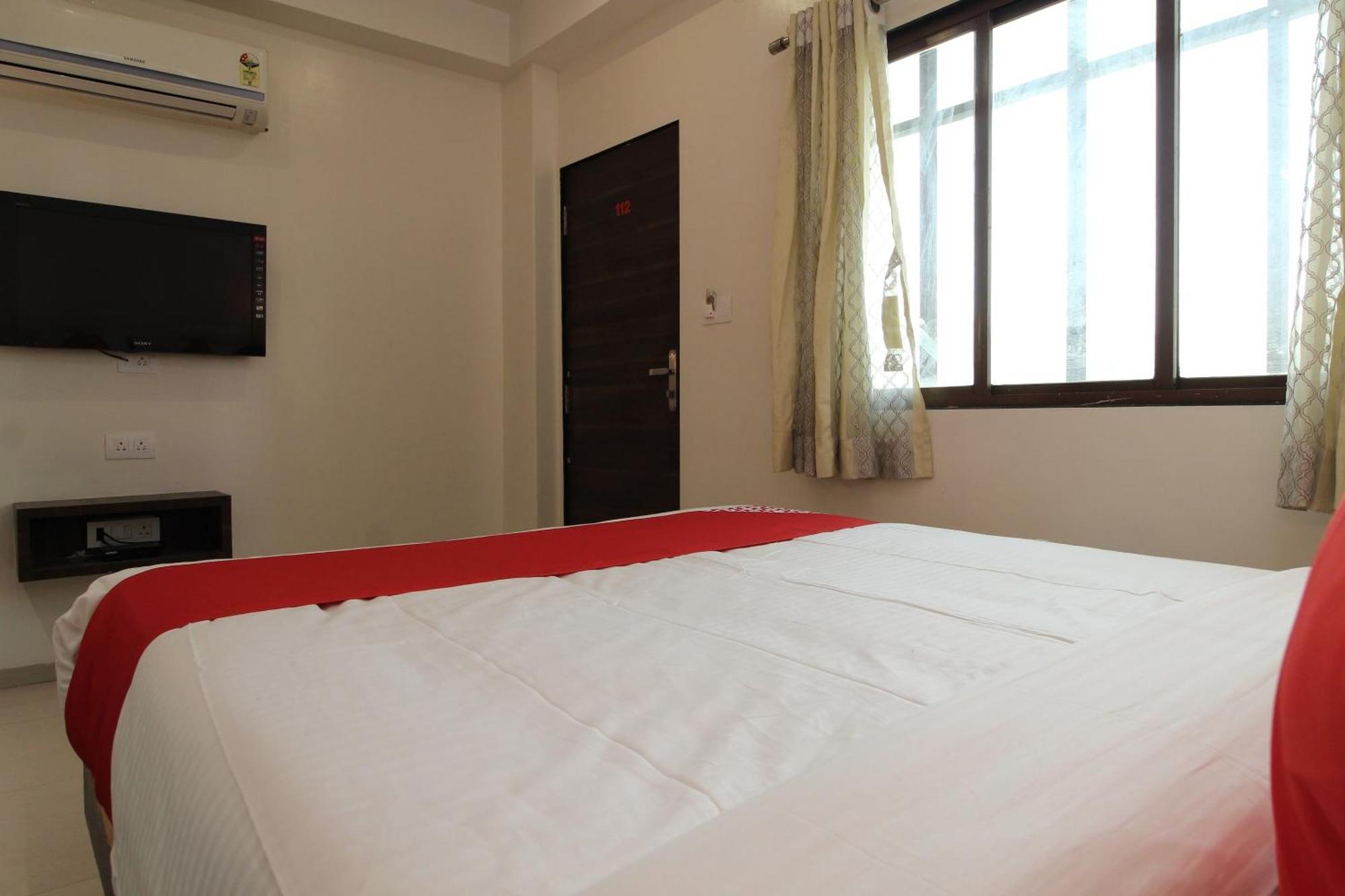 OYO 39998 New Pune Residency Dehu Extérieur photo